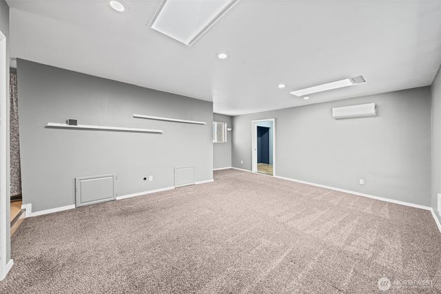 1421 N 32nd Street, Renton, WA 98056
