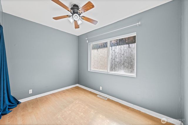 1421 N 32nd Street, Renton, WA 98056