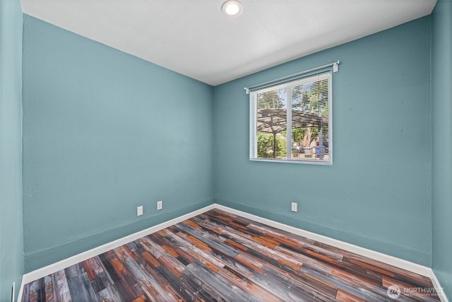 1421 N 32nd Street, Renton, WA 98056