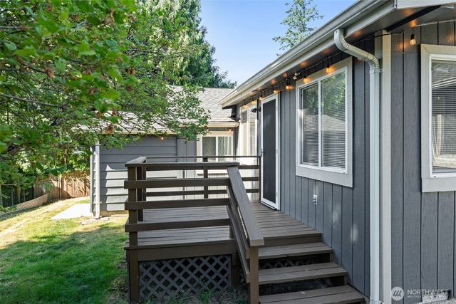 1421 N 32nd Street, Renton, WA 98056