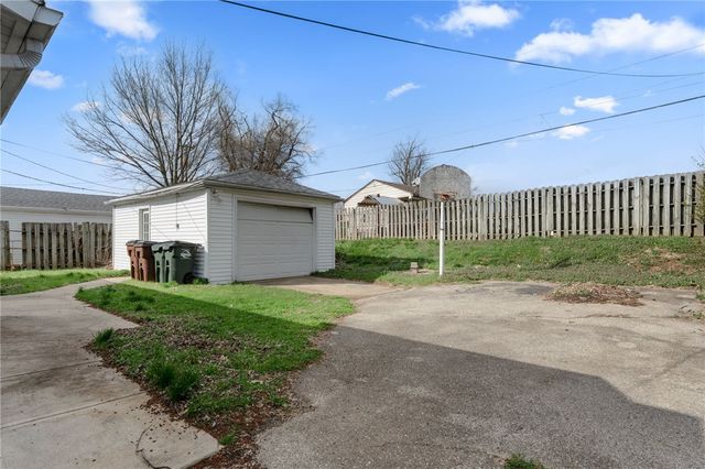 1030 Stewart Avenue, Xenia, OH 45385