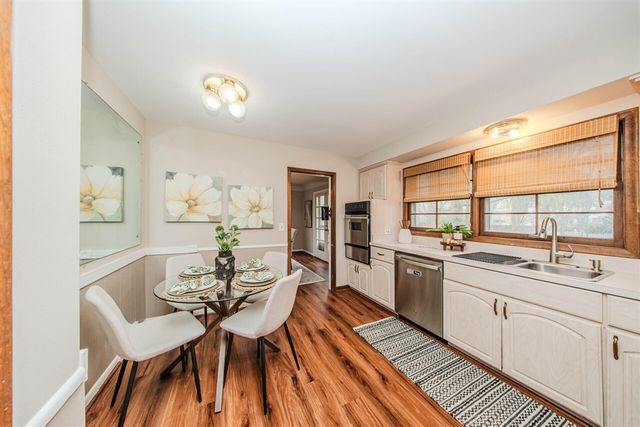 539 S Sheldon Road, Plymouth, MI 48170