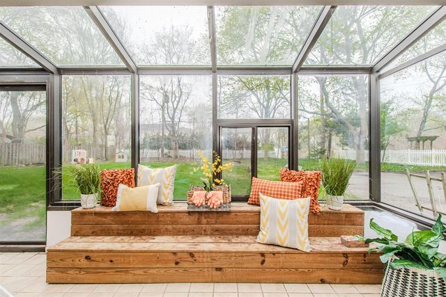 539 S Sheldon Road, Plymouth, MI 48170