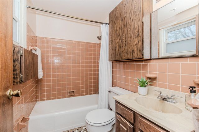 539 S Sheldon Road, Plymouth, MI 48170