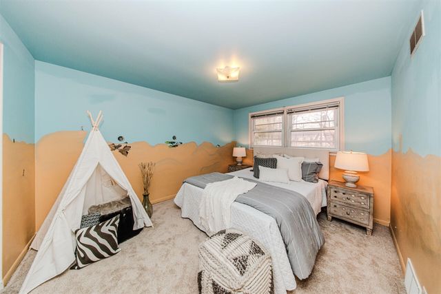 539 S Sheldon Road, Plymouth, MI 48170