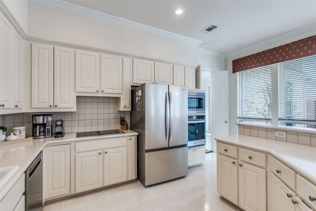 6733 Waterway Court, Plano, TX 75093