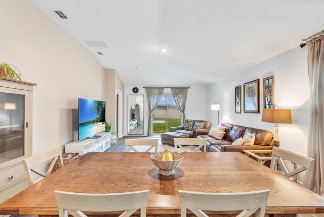 210 Tordera Ln, St Augustine, FL 32084