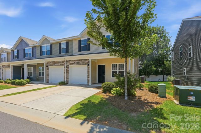 7323 Jane Parks Way, Charlotte, NC 28217