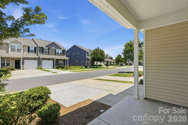 7323 Jane Parks Way, Charlotte, NC 28217