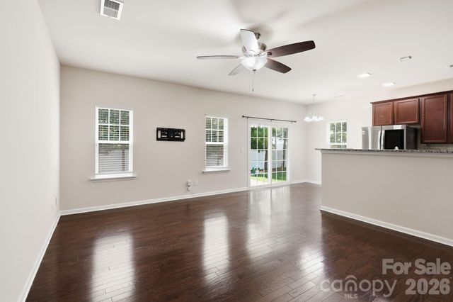 7323 Jane Parks Way, Charlotte, NC 28217