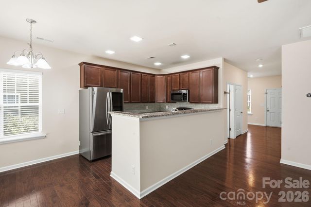 7323 Jane Parks Way, Charlotte, NC 28217