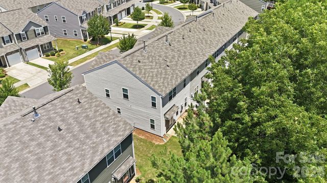 7323 Jane Parks Way, Charlotte, NC 28217