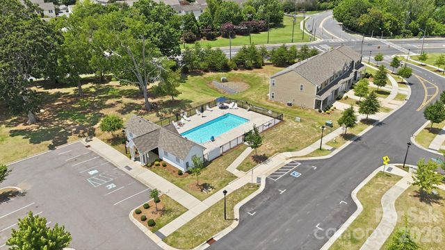 7323 Jane Parks Way, Charlotte, NC 28217
