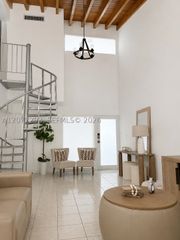 9171 Fontainebleau Blvd 5, Miami, FL 33172