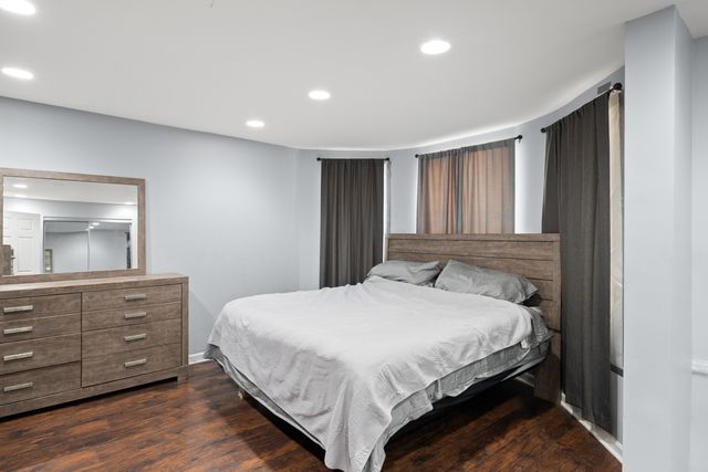 845 N Avers Avenue, Chicago, IL 60651
