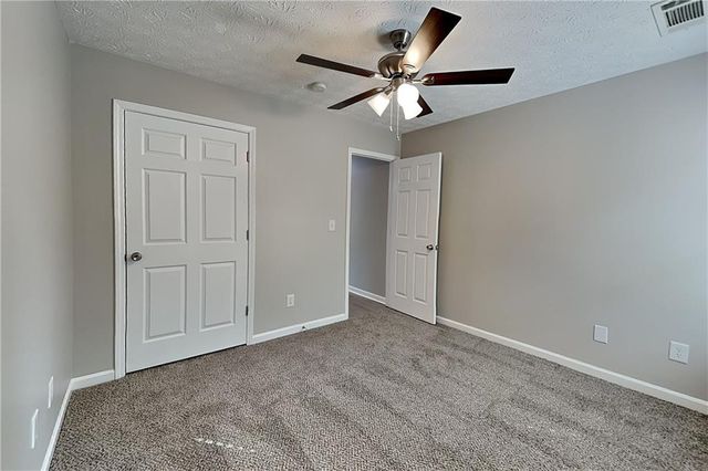 6345 Aarons Way, Flowery Branch, GA 30542