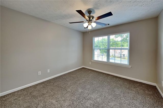 6345 Aarons Way, Flowery Branch, GA 30542