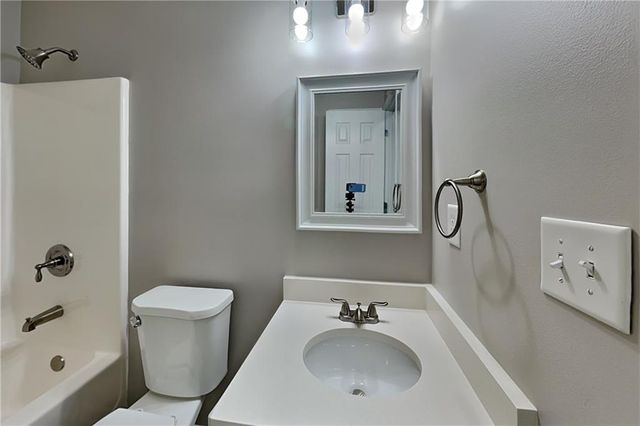 6345 Aarons Way, Flowery Branch, GA 30542