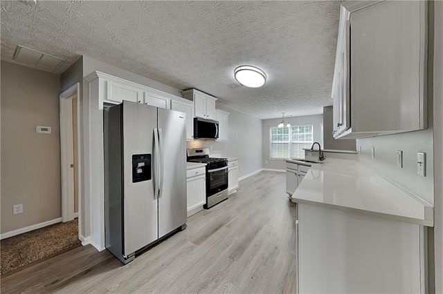 6345 Aarons Way, Flowery Branch, GA 30542