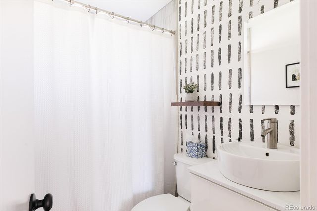 725 S Alcott Street, Denver, CO 80219