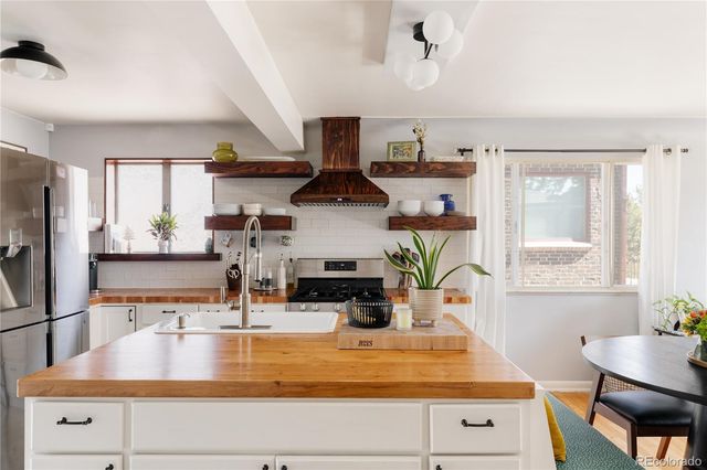 725 S Alcott Street, Denver, CO 80219
