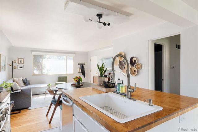 725 S Alcott Street, Denver, CO 80219