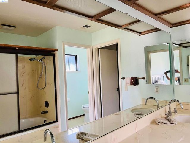 2515 Galleon Pl, San Leandro, CA 94577