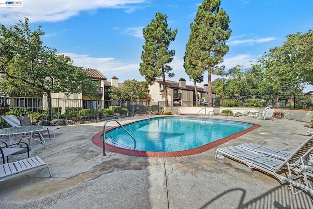 2515 Galleon Pl, San Leandro, CA 94577