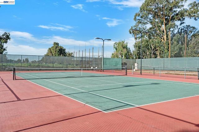 2515 Galleon Pl, San Leandro, CA 94577