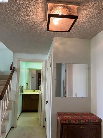 2515 Galleon Pl, San Leandro, CA 94577