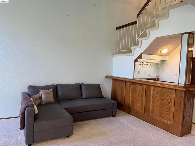 2515 Galleon Pl, San Leandro, CA 94577