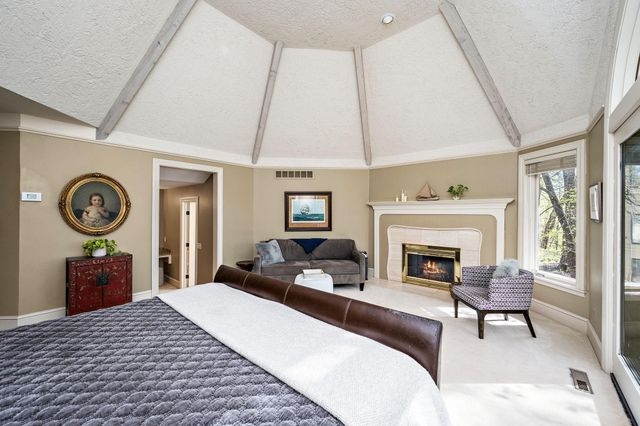 19795 Muirfield Circle, Excelsior, MN 55331