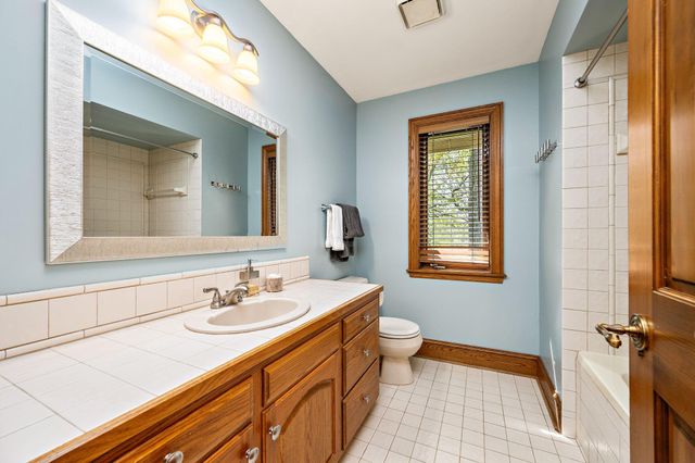 19795 Muirfield Circle, Excelsior, MN 55331