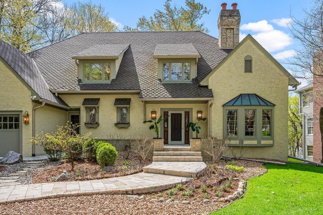 19795 Muirfield Circle, Excelsior, MN 55331