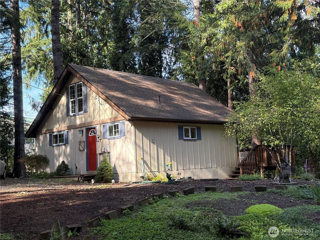 131 E Mountain View Lane, Belfair, WA 98528