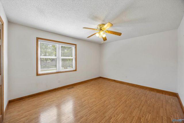 179 Jones Circle, Brownsboro, AL 35741