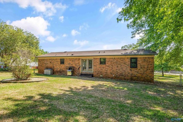 179 Jones Circle, Brownsboro, AL 35741