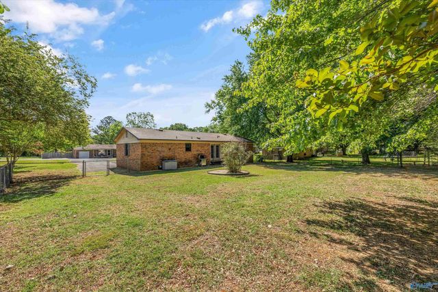 179 Jones Circle, Brownsboro, AL 35741