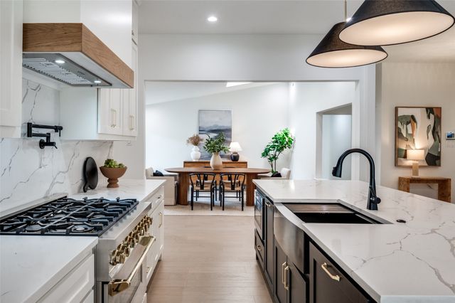 6322 Pineview Road, Dallas, TX 75248