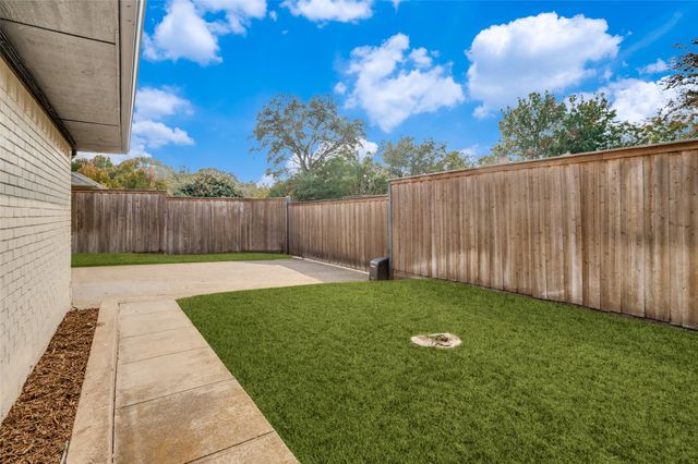 6322 Pineview Road, Dallas, TX 75248