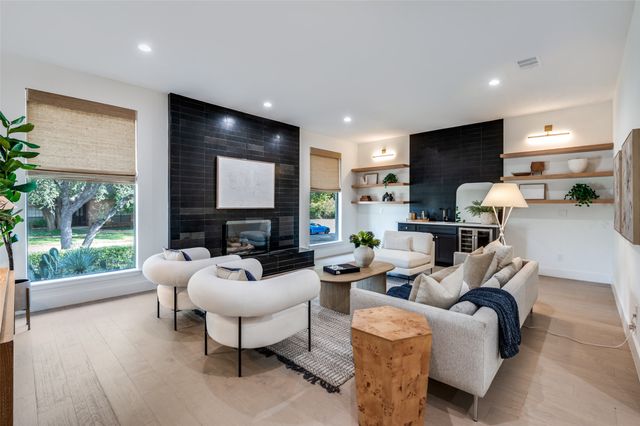 6322 Pineview Road, Dallas, TX 75248