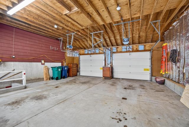 2 Blossom Dr, Billerica, MA 01821