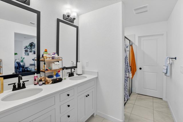 12175 Coal Creek Way, Rancho Cordova, CA 95742