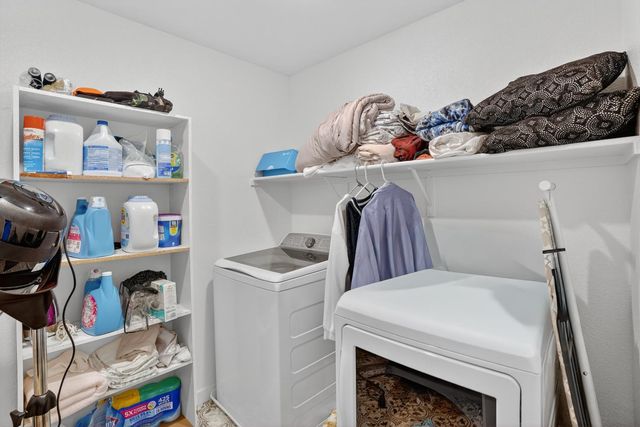 12175 Coal Creek Way, Rancho Cordova, CA 95742