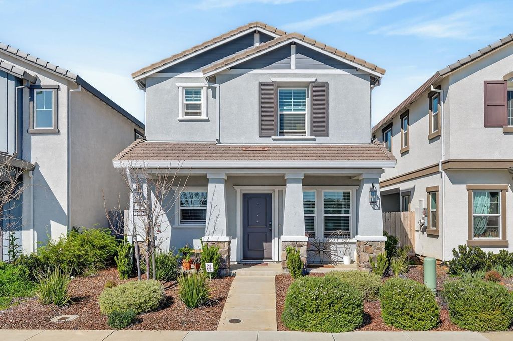 12175 Coal Creek Way, Rancho Cordova, CA 95742