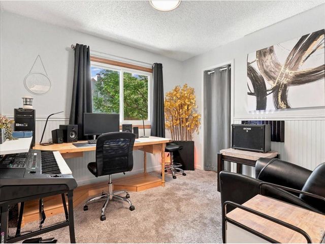 2232 E 18th St, Loveland, CO 80538
