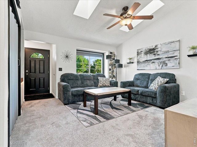 2232 E 18th St, Loveland, CO 80538