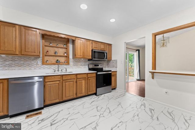 200 LIBERTY BLVD, Locust Grove, VA 22508