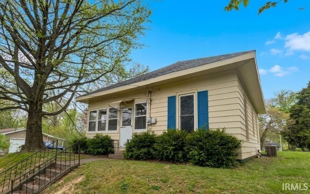 322 W 8th Street, Bicknell, IN 47512