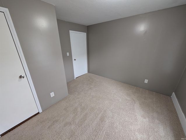 322 W 8th Street, Bicknell, IN 47512